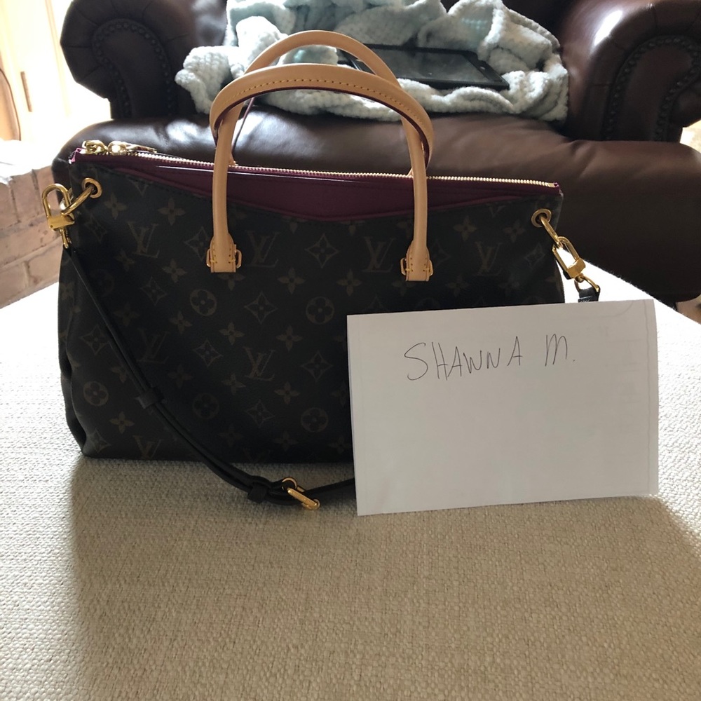 Louis Vuitton Pallas mm